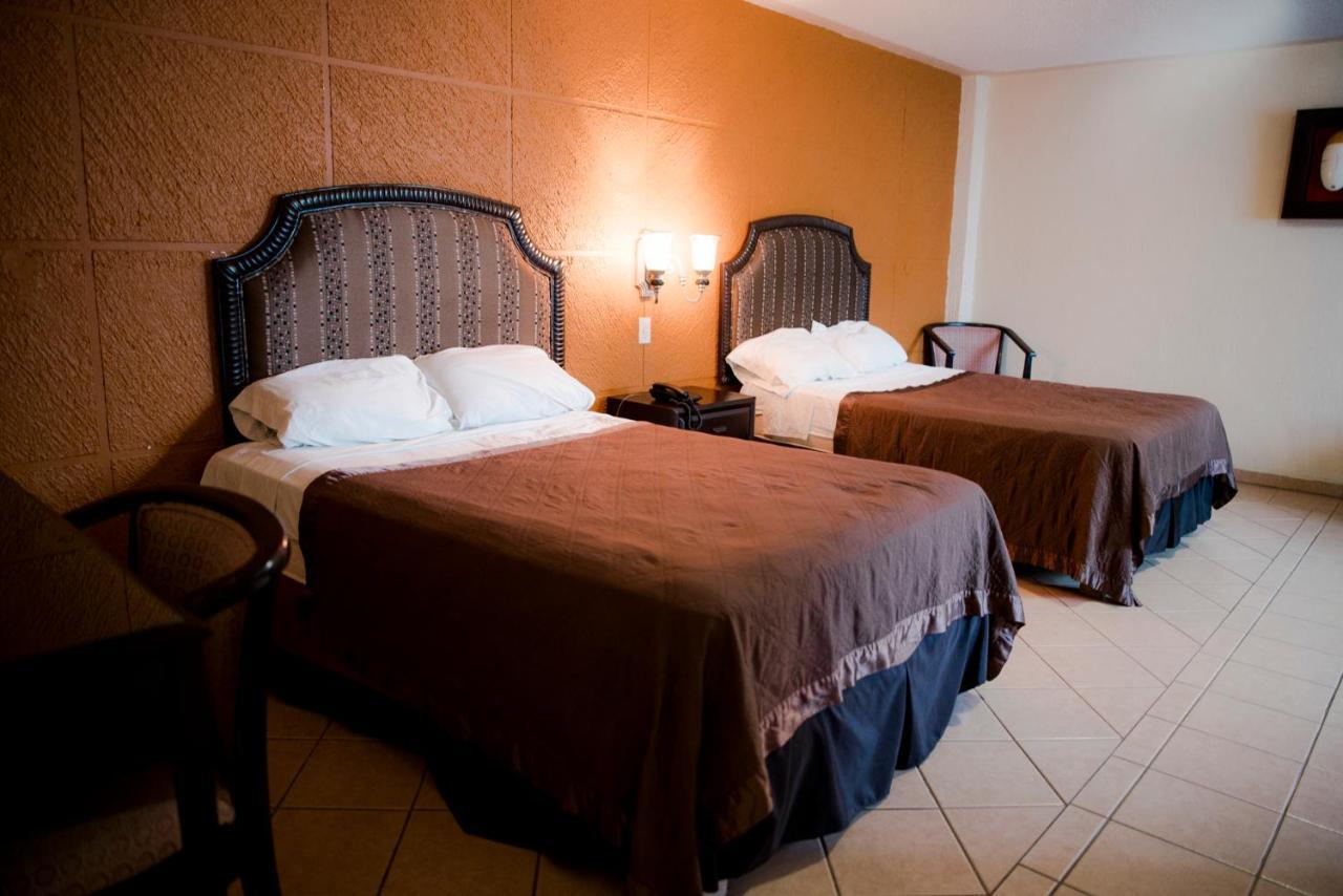 Eh Ejecutivo Urban Hotell Tepic Exteriör bild